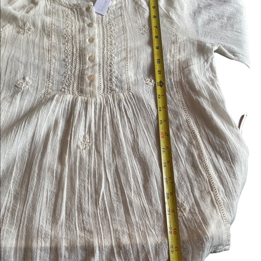 House of Harlow Cream Peasant Style Embroidered Top - Picture 9 of 11